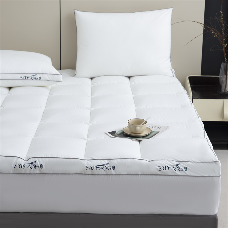 Logo Cetakan Tersuai Microfiber Pengisian 40-an Fabrik Tahan Bawah Dengan Topi Tilam Paip Logo Cetakan Tersuai Microfiber Pengisian 40-an Fabrik Tahan Bawah Dengan Topi Tilam Paip