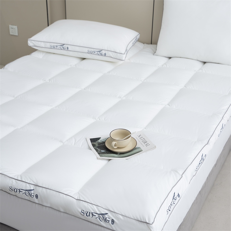 Logo Cetakan Tersuai Microfiber Pengisian 40-an Fabrik Tahan Bawah Dengan Topi Tilam Paip Logo Cetakan Tersuai Microfiber Pengisian 40-an Fabrik Tahan Bawah Dengan Topi Tilam Paip