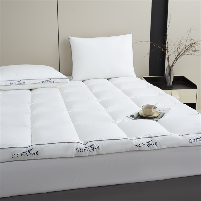 Logo Cetakan Tersuai Microfiber Pengisian 40-an Fabrik Tahan Bawah Dengan Topi Tilam Paip Logo Cetakan Tersuai Microfiber Pengisian 40-an Fabrik Tahan Bawah Dengan Topi Tilam Paip