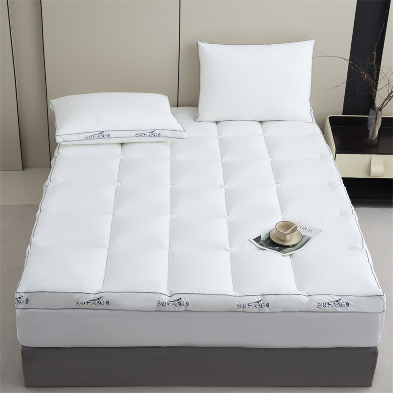 Logo Cetakan Tersuai Microfiber Pengisian 40-an Fabrik Tahan Bawah Dengan Topi Tilam Paip Logo Cetakan Tersuai Microfiber Pengisian 40-an Fabrik Tahan Bawah Dengan Topi Tilam Paip