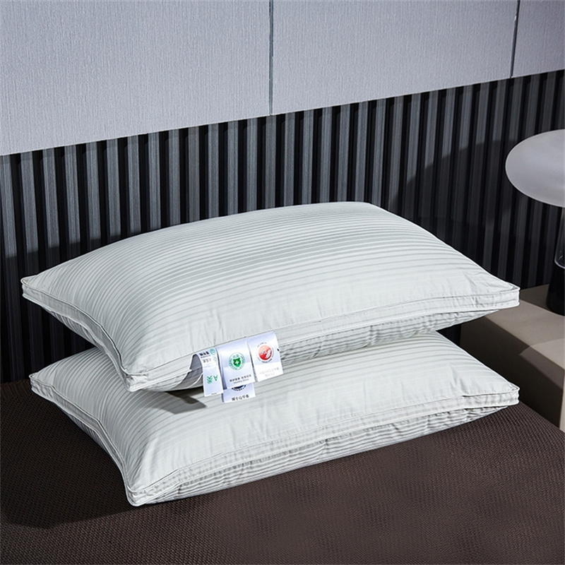 Itik Turun Bantal Isi Tiga Lapisan Bantal Belang Sateen